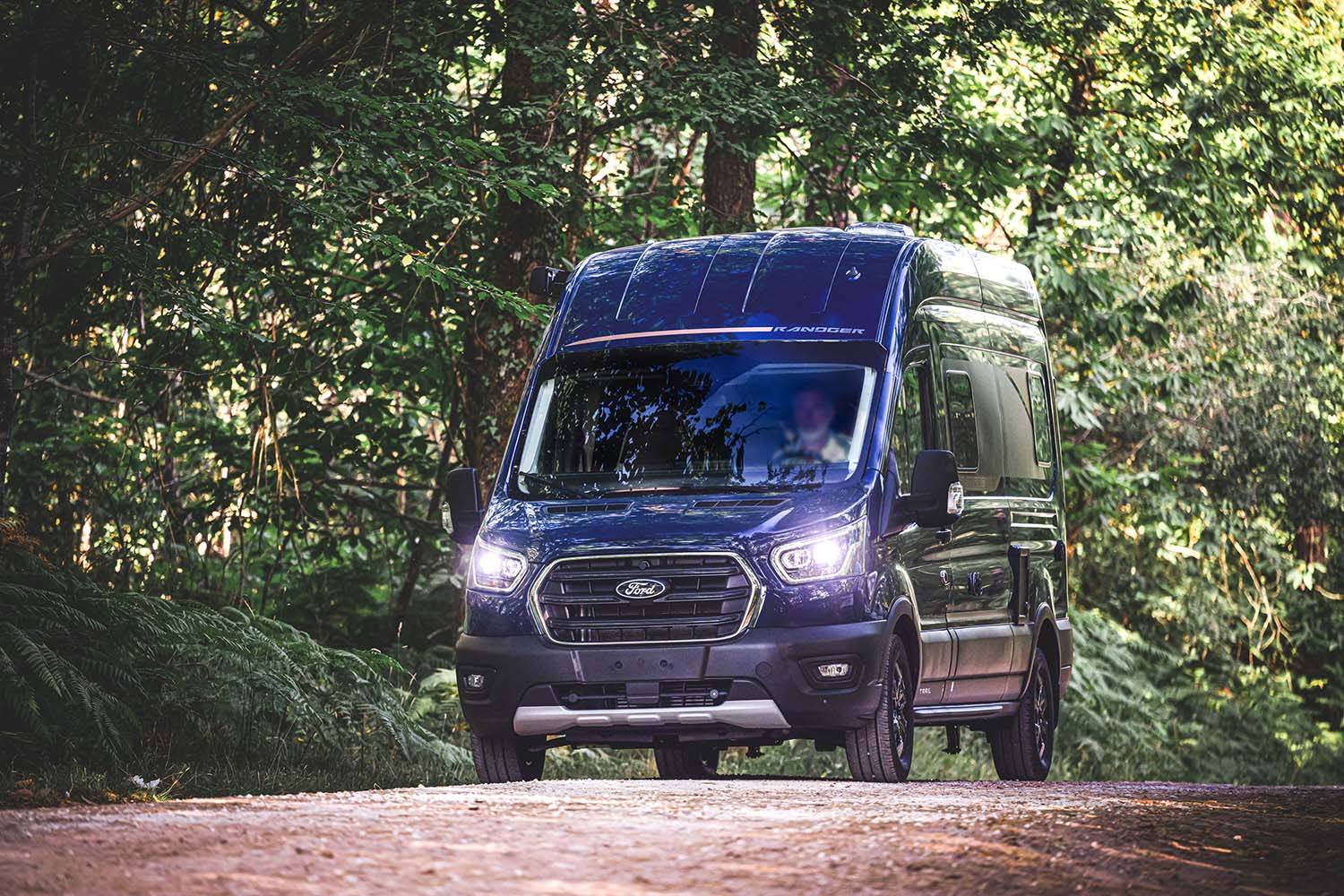 Camper 4x4: aventura, llibertat i rutes sense límits 🚐🏔️🌿